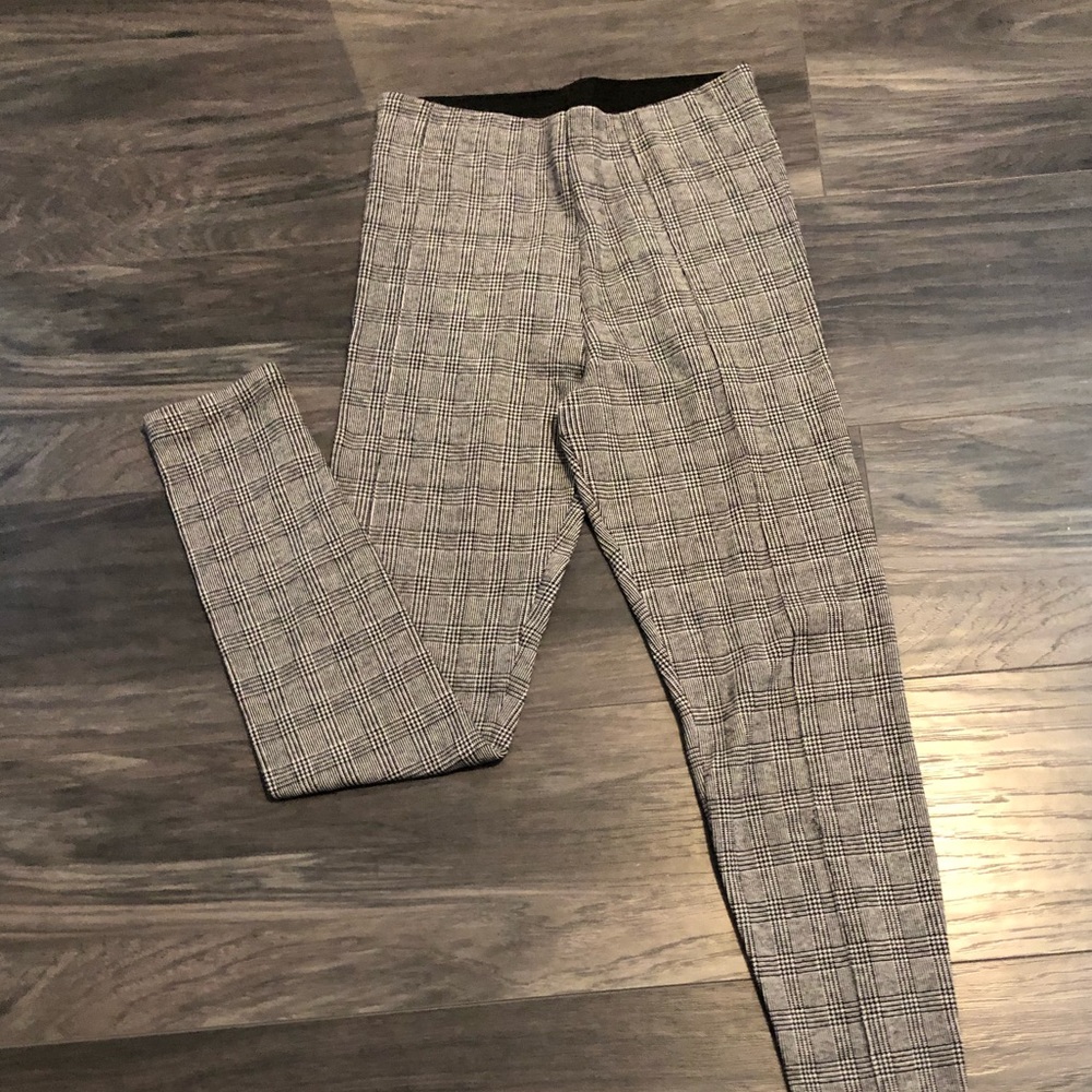 Grey plaid leggings